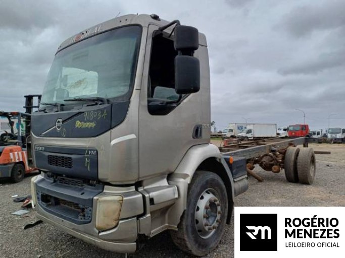 VOLVO VM-220 16/17